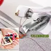Máquina de Costura Manual Portátil Mini de Mão para Casa de Bolso para Viagem ao Ar Livre Transfronteiriça Pequena Atacado Mini Máquina de Costura