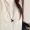 Collar de Acero de Titanio con Cuentas de Uva de Piedra Natural para Mujer Diseño de Nicho Nuevo Versátil Cadena Larga para Suéter Accesorios de Alta Gama