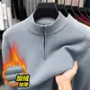 Venta al por mayor de fabricante suéter de una pieza de forro polar para hombre con cuello alto medio, nuevo suéter de punto base cálido engrosado de invierno