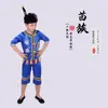 Crianças e adultos 3 de março 56 trajes de minorias étnicas nacionalidade Zhuang nacionalidade Tujia nacionalidade Yi nacionalidade Tu nacionalidade Jing nacionalidade Hani