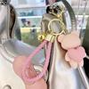 Llavero Colgante Creativo de Oso en Forma de Corazón Figurina de Resina para Pareja Llavero de Mochila Decoración de Coche Pequeño Regalo
