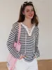 Suéter de punto de alta gama estilo francés con rayas azul marino y cuello en V de manga larga para mujer, camisa base casual de primavera, suéter holgado