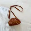Bolsa Clutch Transversal Trendy de Um Ombro Plissada Nova Coleção Outono 2026 Versátil Ins Design de Nicho Bolsa Plissada Bolsa Feminina