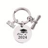 Llavero colgante de acero inoxidable redondo, diseño transfronterizo europeo y americano, temporada de graduación 2024, regalo con letras, llavero de metal.