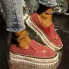 Mocassins Planos com Strass de Tamanho Grande para Travessia de Fronteira para Mulheres 2025 Verão Novo Estilo Coreano Slip-On Sapatos Preguiçosos de Solado Grosso em Estoque
