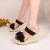 Sandalias de Plataforma Gruesa Florales de Verano 2026 para Mujer, Estilo Europeo y Americano, Chanclas Casuales para Exteriores con Tacón de Cuña