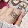 Jóias Camélia Novo Palácio Vintage Textura Esculpida Ouro Flash Anel de Diamante Banhado com 18K Ouro Verdadeiro Curvo Fio Desenho Anel de Dedo