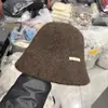 Sombrero de Pescador de Lana Casual Versátil Adelgazante Reductor de Edad de Nicho para Mujer Otoño e Invierno Cálido Felpa Rizado Sombrero de Cubo
