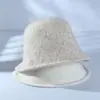 Sombrero de Pescador Minimalista Tejido Estilo Japonés que Hace que la Cara Parezca Más Pequeña, Sombrero de Cubo Versátil para Mujer en Otoño e Invierno, Elegante Sombrero Cálido con Lazo, Moderno