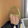 Bolso pequeño portátil de verano con rayas tejidas de colores para mujer, nuevo bolso cuadrado pequeño y sencillo de verano 2024, bolso cruzado de moda