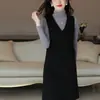 Vestido Suéter de Lã para Mulheres, Inverno 2026, Modelagem Justa, Comprimento Médio, Vestido Sem Mangas com Decote V, Versátil e Casual