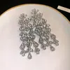 Aretes de aguja plateada con diamantes, diseño de flor ovalada de resina y gota de agua, estilo retro vintage, aretes versátiles