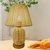 Lámpara de mesa de noche, Lámpara de mesa de noche tejida a mano para dormitorio, Lámpara de mesa decorativa enchufable, Lámpara de mesa de cuerda de cáñamo estilo chino transfronteriza