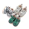 Zapatos Casuales para Bebé Estilo Coreano 0-1 Año Otoño Nuevos Zapatos para Bebé y Niño Pequeño Zapatos de Interior Color Sólido Zapatos Colgantes para Bebé BC2291