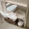 Conjunto de Gabinete de Banheiro Estilo Vintage com Cuba Integrada de Rocha Termomoldada Sem Emendas, Extensão para Vaso Sanitário, Gabinete de Lavatório e Lavatório