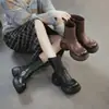 Jiezhou 2026 Nova Coleção de Outono: Botas de tornozelo personalizadas em estilo vintage, que afinam a silhueta, com bico redondo e sola grossa, feitas de couro de flor integral e com fecho de velcro.