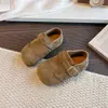 Sapatos de couro estilo coreano para meninas com solas macias, estilo britânico, novos sapatos de couro Mary Jane pequenos para primavera e outono de 2026, sapatos baixos retrô