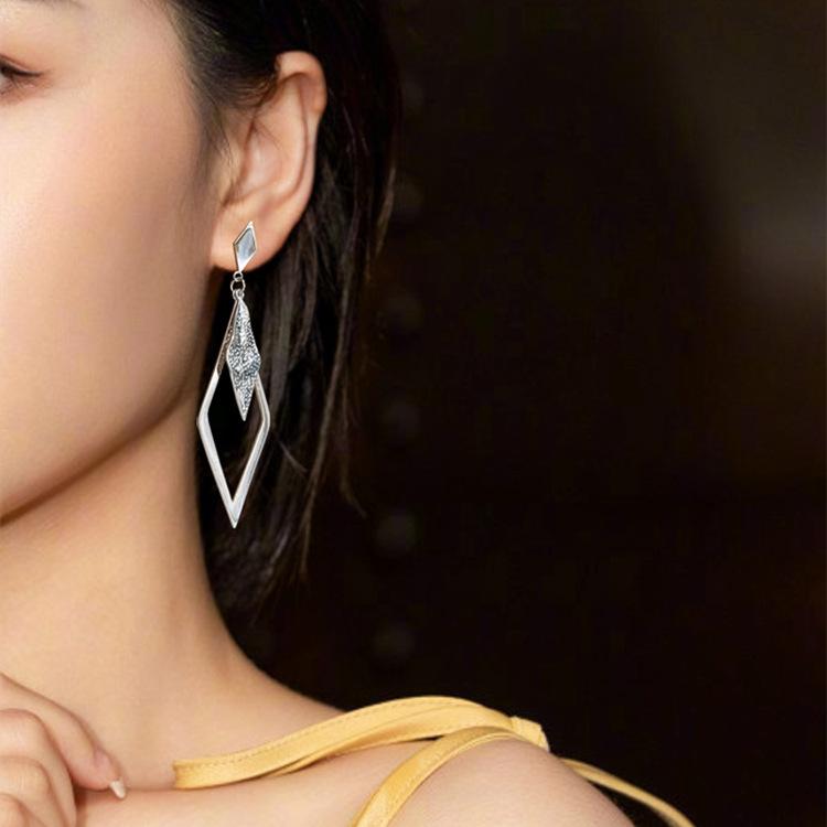 ED600868菱形耳钉