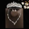 Conjunto de três peças para noiva: coroa, colar e brincos. Acessórios de cabelo para casamento. Acessórios de casamento. Coroa estilo coreano.