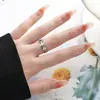 Anillo Abierto Minimalista con un Estilo Discreto, Ajustable y Versátil, Adecuado para el Uso Diario, Anillo de Dedo de Alta Gama y Único