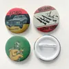 Broche Comemorativo de Lata Personalizado Broche de Metal Emblema Escolar Emblema de Grupo Desenho Animado Animação Lata Atacado