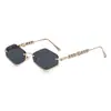 Nuevas gafas de sol de medio marco con patrón de diamante de metal estilo europeo y americano, gafas de sol para mujer con adornos de perlas, gafas de sol elegantes para ventas transfronterizas