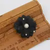 0383 Venda Direta de Fábrica Estilo Coreano Unissex Tecido Broche Acessórios Adereços de Cabeça Chapéu Flor com Contas Tridimensionais e Strass