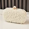Bolso de Mano de Noche Perla Nuevo Transfronterizo 2026 para Mujer, Bolso de Mano para Banquetes Estilo Europeo y Americano, Bolso de Noche Formal Hecho a Mano de Alta Gama