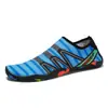 Fabricantes de zapatos de agua color nuevo suela gruesa zapatos para senderismo en la playa zapatos de buceo para nadar zapatos calcetín cómodos para parejas