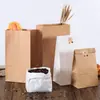 Venda direta no local Saco de embalagem de alimentos de papel Kraft com fundo quadrado saco para assar doces pães de café da manhã saco à prova de óleo personalizado personalizado