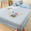 Toalla de Elefante Pequeño Bordada Sábana de Terciopelo de Leche Pieza Única Invierno Cubierta de Colchón de Terciopelo de Coral Cálido Protector Plus Cubierta de Cama de Terciopelo