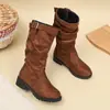 Botas infantis plissadas em camadas estilo coreano, novo modelo outono/inverno 2026, com tiras de fivela de couro, de calçar, afinadoras, bico redondo, botas longas para meninas