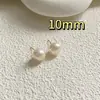 Brincos com um Toque de Luxo Leve e de Alta Qualidade, Brincos de Pérola Natural, Brincos com Pino de Prata 925, Acessórios de Orelha Planos Redondos em Formato de Coque