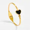 Estilo Ins Europeo y Americano Hebilla de Amor Pulsera de Acero de Titanio Moda Femenina Atmósfera Diamante de Cristal Forma de Corazón Acero Inoxidable Liso Adornos para la Mano