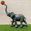 Escultura de elefante de fibra de vidrio en stock de fábrica para lugar escénico al aire libre Decoración de animales para parque infantil Elefante grande y pequeño Adornos decorativos