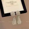 Pendientes de Gota de Agua Completamente de Diamante para Industria Pesada Europea y Americana Moda Femenina Lujo Ligero Pendientes Geométricos de Diamante Super Brillantes Pendientes de Temperamento Elegante
