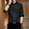 Camisa de alta gama 26 nueva, elegante y moderna, resistente a las arrugas para hombre, casual elástica de corte ajustado con bordado, manga larga