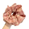 Lazo para el pelo de tela a cuadros dulce retro, anillo de salchicha, cuerda para el pelo versátil de alta costura, flor para la cabeza, nueva celebridad de internet, accesorios para el pelo para mujer