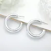 Pendientes de C-shape de Moda con Sentido de Diseño de Nicho para Mujer, Pendientes de Botón Versátiles y Modernos, Pendientes de Botón Geométricos, Joyería de Oreja Exquisita y Elegante para Mujer