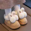 2025 nuevos zapatos de algodón para niños invierno sensación de pisar caca para interior y exterior gruesos cálidos niños medianos y grandes pantuflas de algodón para bebé