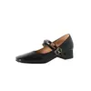 Sapatos Mary Jane de Novo Estilo com Saltos Quadrados Baixos, Saltos Médios, Sapatos Profissionais Femininos com Tiras e Rebites, Sapatos de Boca Rasa, Tamanhos 32-43