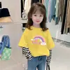 G2414 # Camiseta de Manga Larga Falsa de Dos Piezas de Algodón Puro para Niñas, Primavera y Otoño, Estilo Coreano Versátil Camiseta Básica Rayada para Niños Mayores.