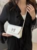 Bolso Baguette de Lazo Popular de Este Año 2024 Verano Nuevo Estilo Bolso de Mujer Sobaco Bolso Cuadrado Pequeño Versátil Bolso Bandolera