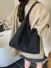 Bolsa Casual Mãe e Filha Transfronteiriça Outono e Inverno Bolsa Simples de Lona 2026 Grande Capacidade High-End Simples Bolsa de Ombro de Axila