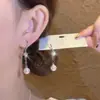 Pendientes de Aleación de Cobre Aguja de Plata 925 Borla Hebilla de Oreja de Perla Pendientes Femeninos Versátiles Nicho Pendientes Simples