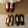 Zapatos de ballet para mujer estilo francés de piel suave con lazo y tacón grueso, otoño 2026, zapatos enrollables de piel auténtica con suela blanda