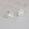 Brincos pequenos de prata 925 esterlina estilo coreano, fofos e únicos para mulheres, simples e criativos, com um design estiloso e versátil, perfeitos para estudantes