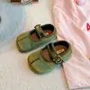 Zapatos Mary Jane estilo francés para niños 2026 primavera y otoño nuevo modelo zapatos de cuero de suela blanda para niñas zapatos de princesa zapatos planos versátiles