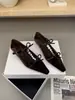 Primer Encuentro con los Zapatos Mary Jane Bajos de Punta Fina Estilo Francés para Mujer, Combinados con un Vestido, con Hebilla Cuadrada, Tacón Bajo, Versátiles para el Trabajo