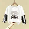 Camiseta de Manga Longa 100% Algodão para Meninos Primavera/Outono 2026 Nova Estilosa Desenho Animado Falso Duas Peças Top Roupa de Primavera Infantil Camisa Base